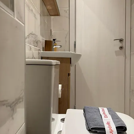 Private Mini Suite-netflix * Salonicco
